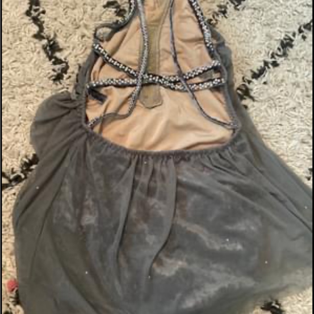 One piece - Picture 2 of 2
